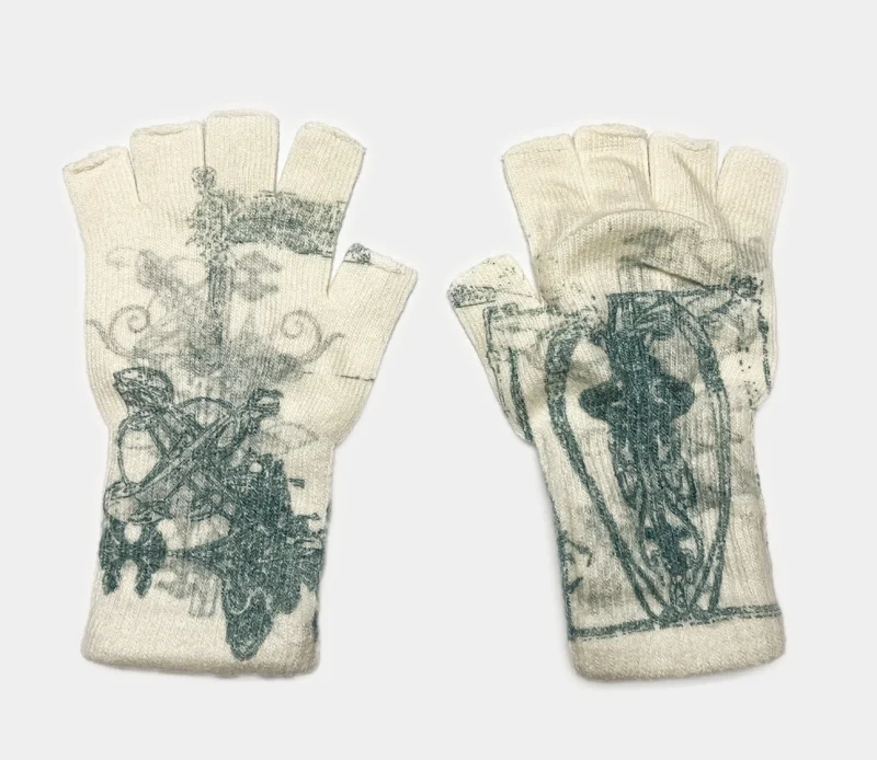 Fingerless gloves